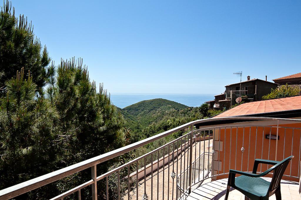 Apartamento I Tre Pini Pollica Habitación foto
